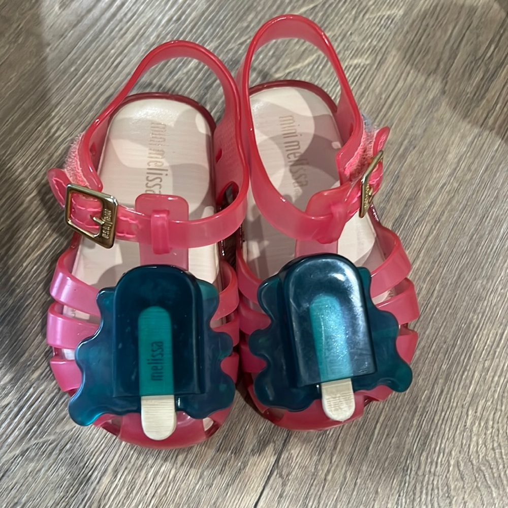 Mini Melissa size 6